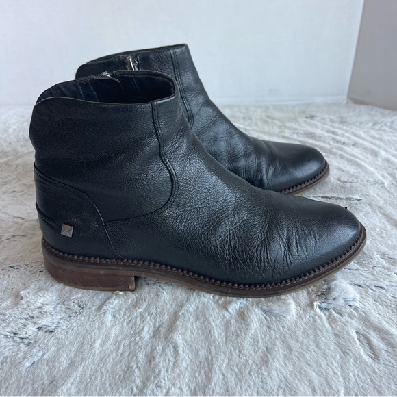 Franco Sarto Gently  worn black leather booties! Women size 7.0 - Picture 1 of 12